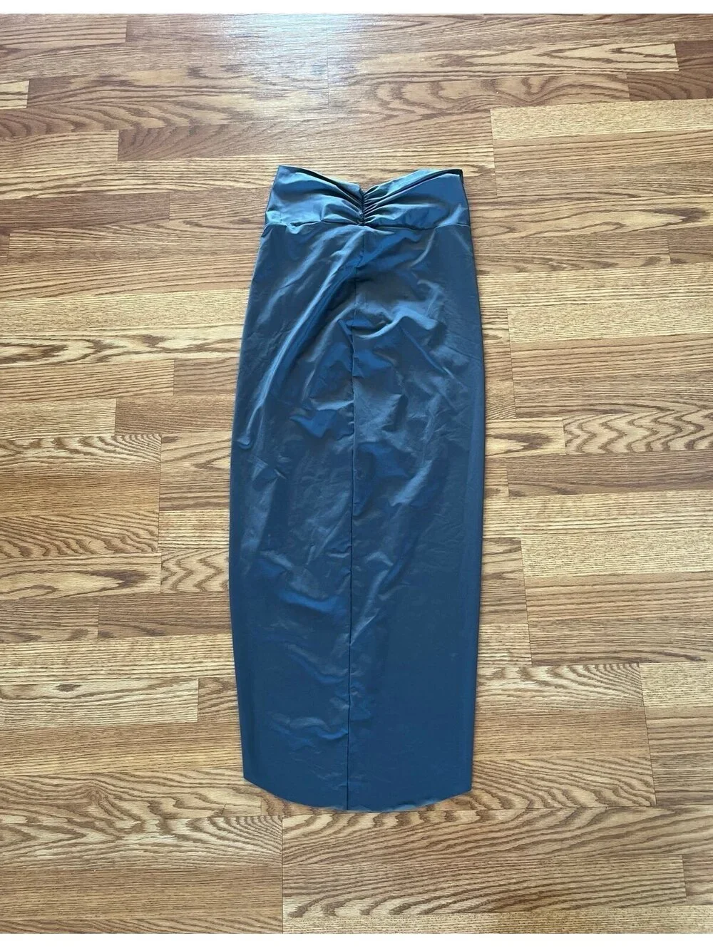 SKIMS Signature Swim Sarong Skirt. Grey color. Size Large.